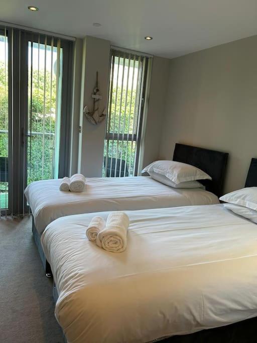 New Quay Modern Apartment, Fistral Beach מראה חיצוני תמונה