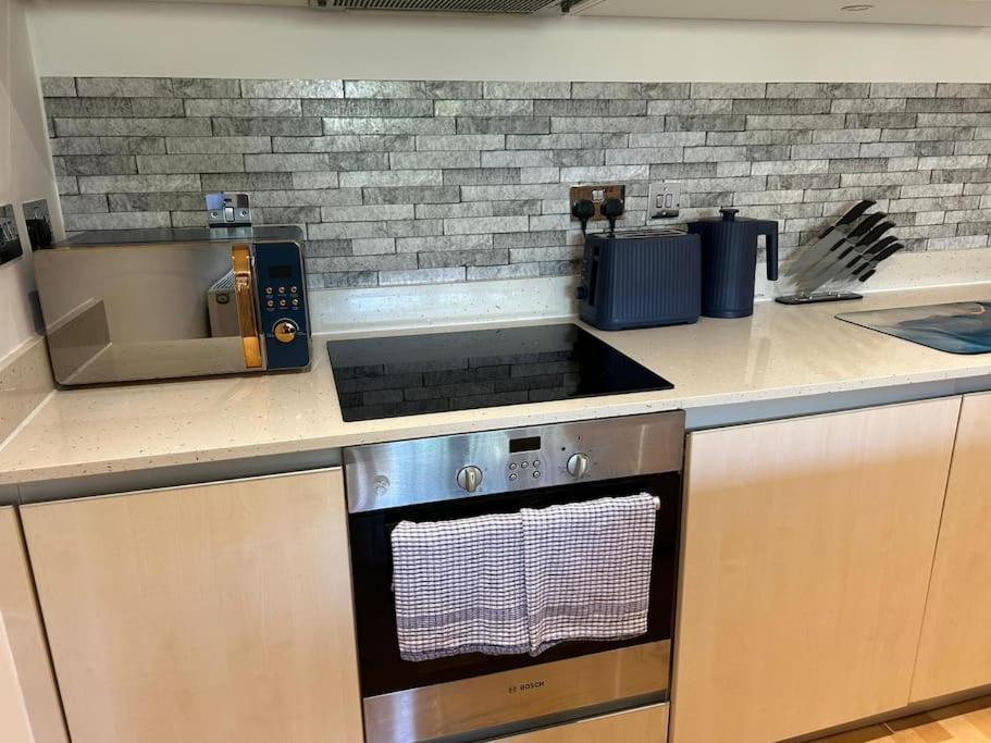 New Quay Modern Apartment, Fistral Beach מראה חיצוני תמונה